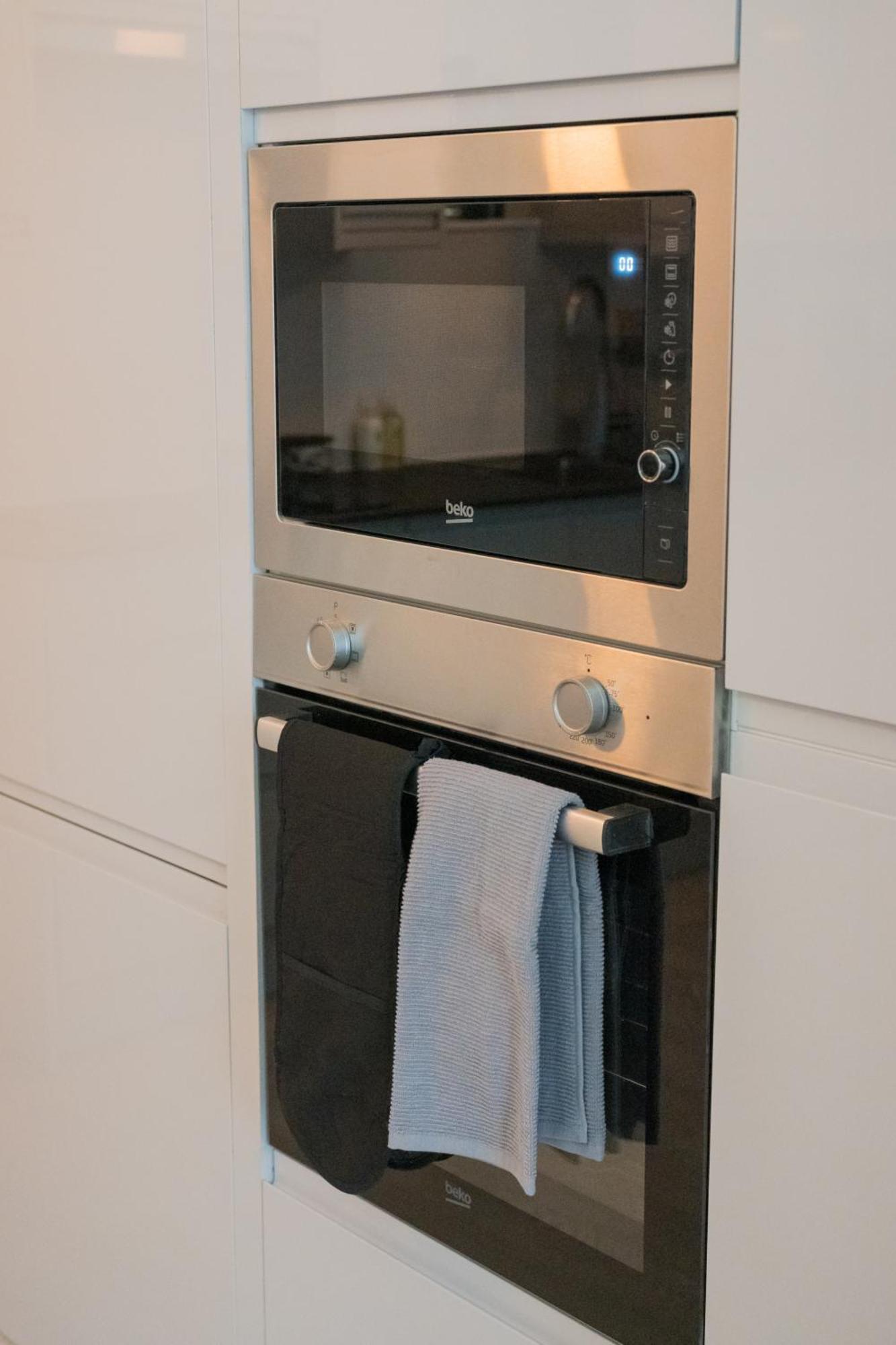 Luxurious 2 Bed Birmingham House Free Parking - Sleeps 6 Appartement Buitenkant foto