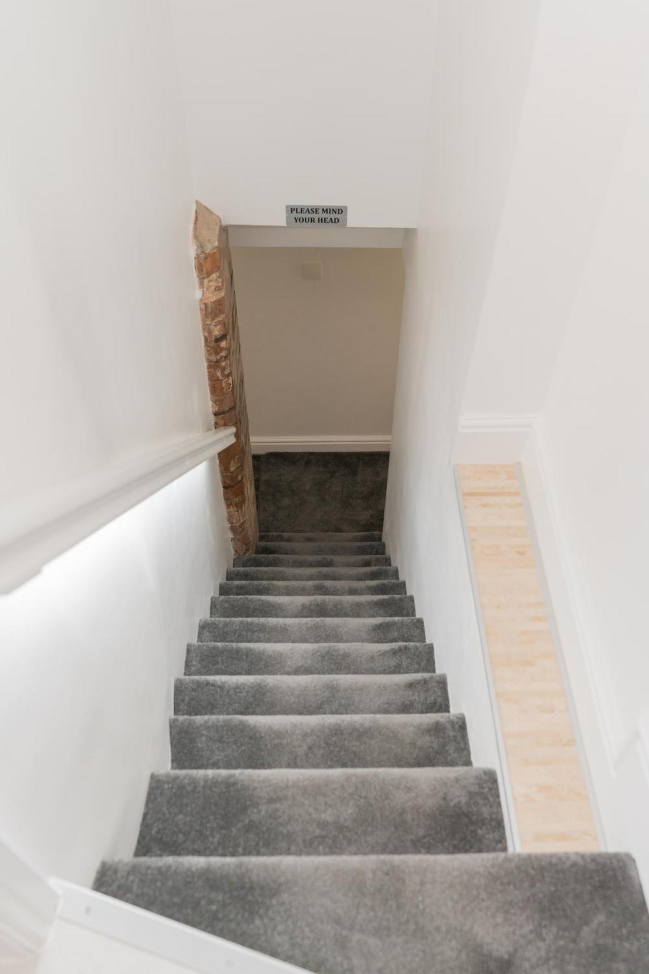 Luxurious 2 Bed Birmingham House Free Parking - Sleeps 6 Appartement Buitenkant foto